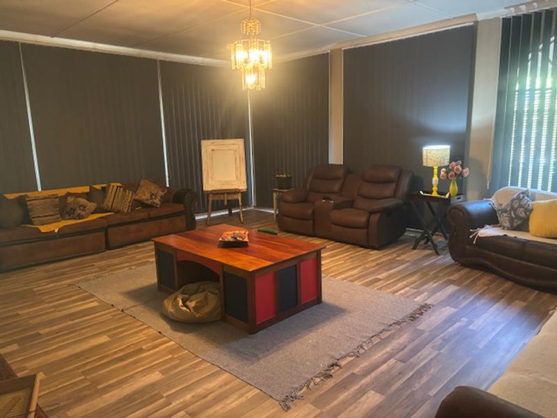 3 Bedroom Property for Sale in Leeudoringstad North West
